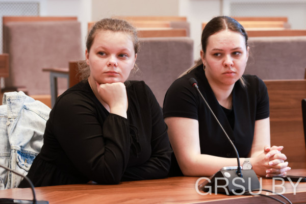 8G0A5700