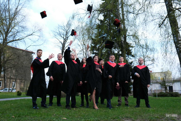 IMG-b5d0347e6b13d67f85b1e6407d0f1c05-V