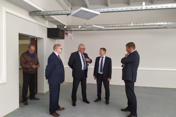 IMG-8cca88fe6205ffc8d309bc3334e00747-V