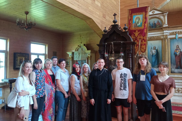 photo_5368407137010699905_y