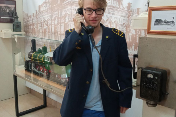 photo_5368407137010699931_y