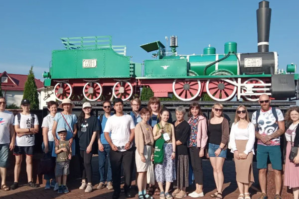 photo_5370968629736229346_y