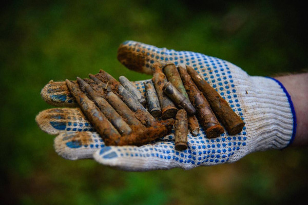 photo_5398048656235547350_y