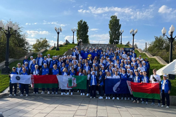 photo_5256099402987197519_y