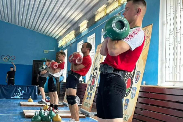 photo_5296739328434752371_y