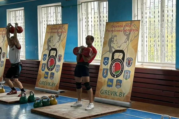 photo_5296739328434752373_y