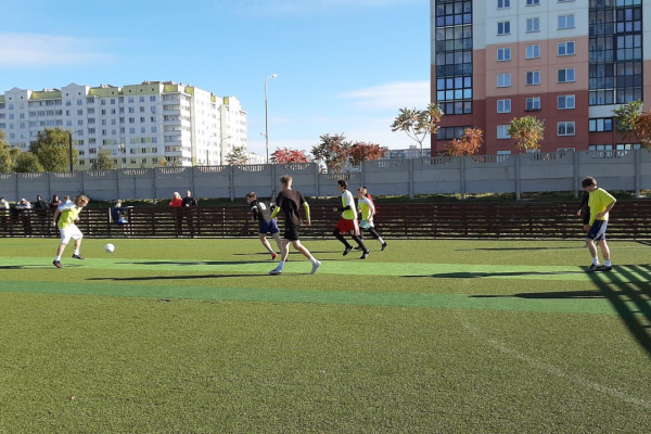 photo_5296766983729172831_y