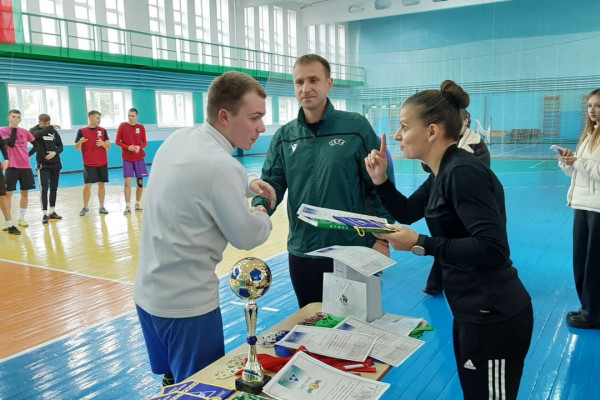 photo_5296766983729172832_y