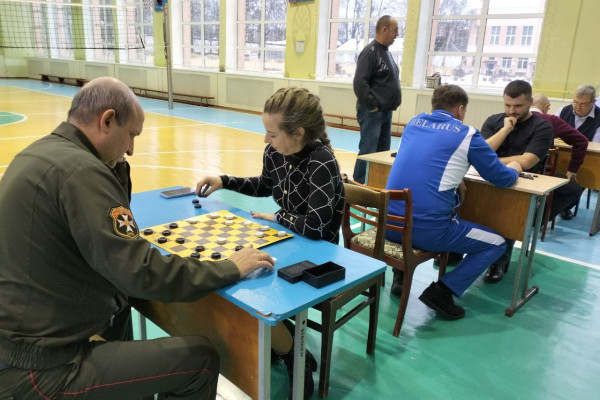 photo_5316753485192091991_y