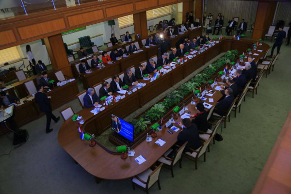 photo_5336924661658801697_y