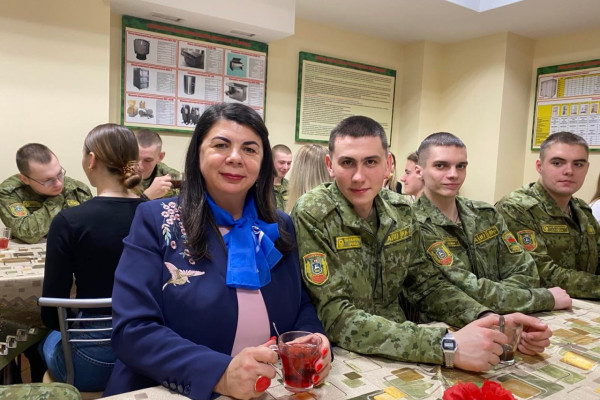 photo_5386688454852728537_y