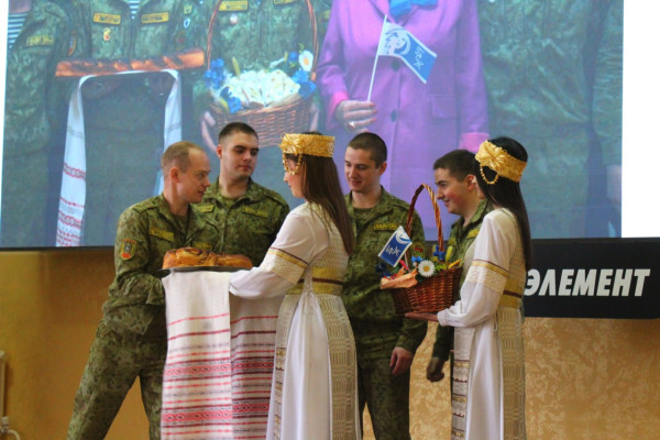 photo_5386688454852728548_y