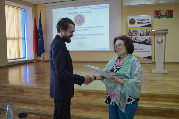 photo_5253496528251776434_y