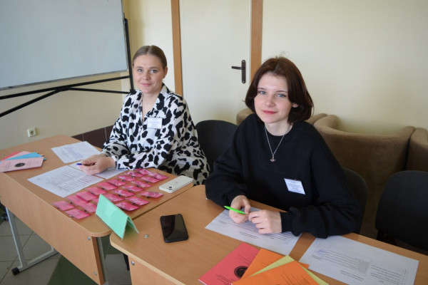 photo_5253496528251776438_y