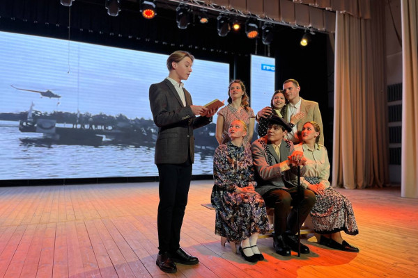 photo_5262730742297909232_y