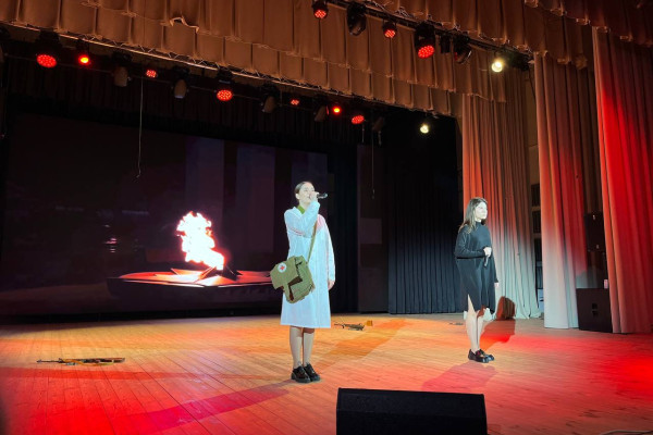 photo_5262730742297909233_y