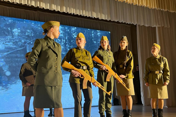 photo_5262985833290520507_y