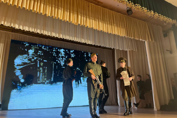 photo_5262985833290520508_y