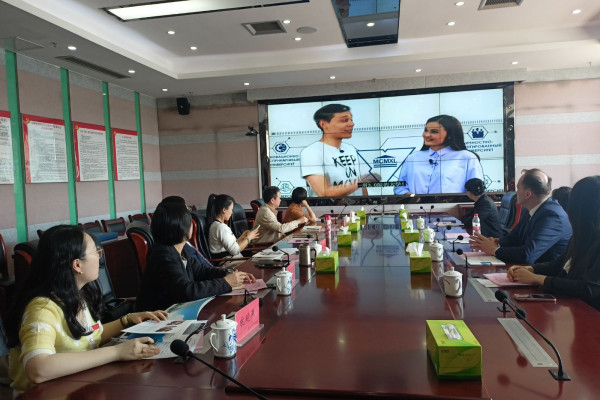 IMG-3a76b21b64c02589e9f43710238906fc-V