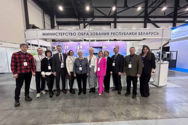 photo_5283068937157859484_y