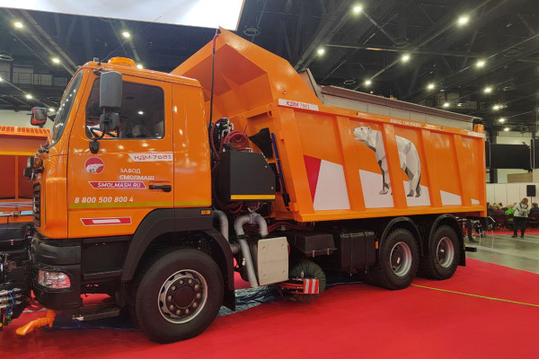 photo_5283068937157859485_y