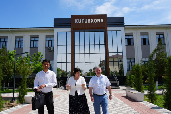 photo_5348555347197025625_y