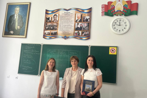 IMG-8efcab56a7122eaa0018ceb1b7b6d3b7-V