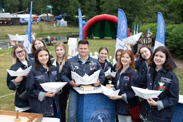 photo_5420368810998881206_y