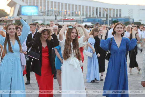 photo_5474353268554587684_x