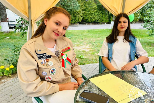 photo_5291756552191073934_y