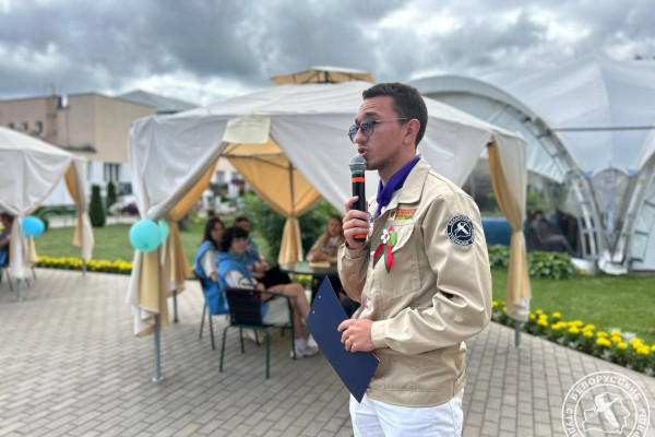 photo_5291756552191073937_y