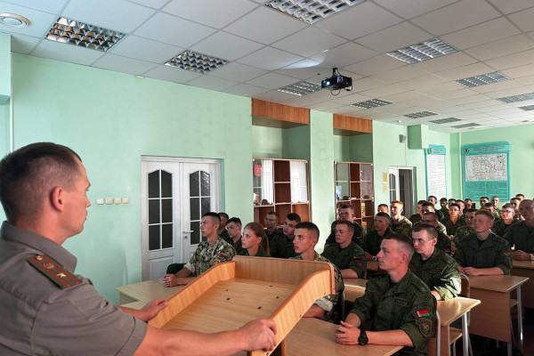 photo_5402513867445232624_y