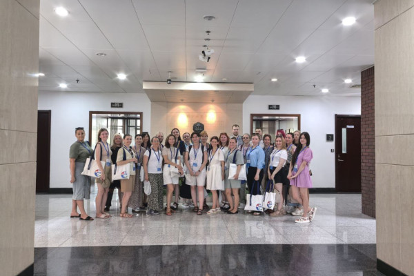 photo_5406847725670097420_y