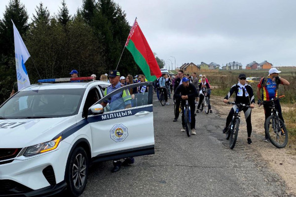 photo_5422609117480084468_y