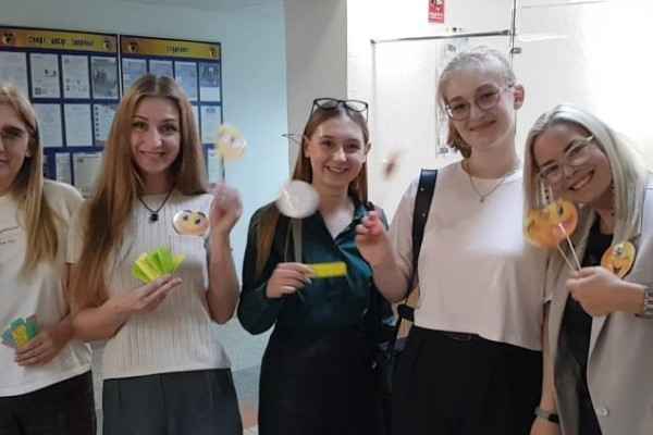 photo_5429578651105615670_y