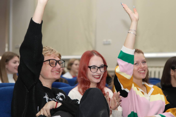 photo_5467802429815907207_y