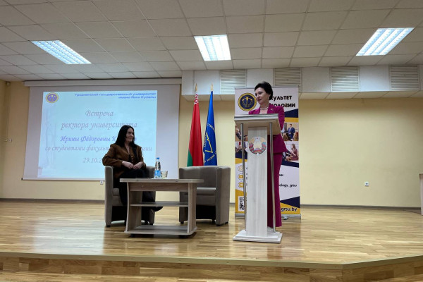 photo_5262672476771577037_y