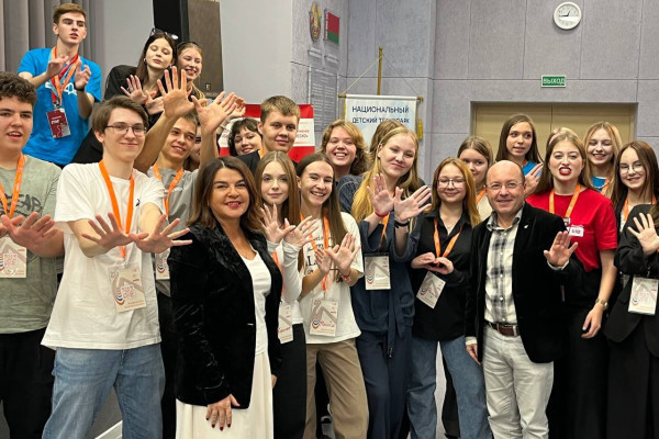 photo_5256028651990934648_y