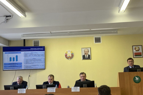 photo_5269704454926623771_y