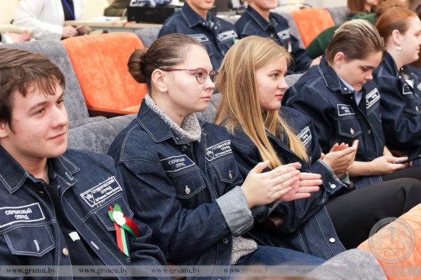 photo_5267354304656826761_y