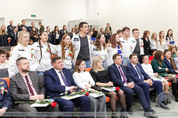 photo_5267354304656826766_y