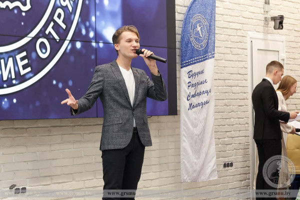 photo_5267354304656826772_y