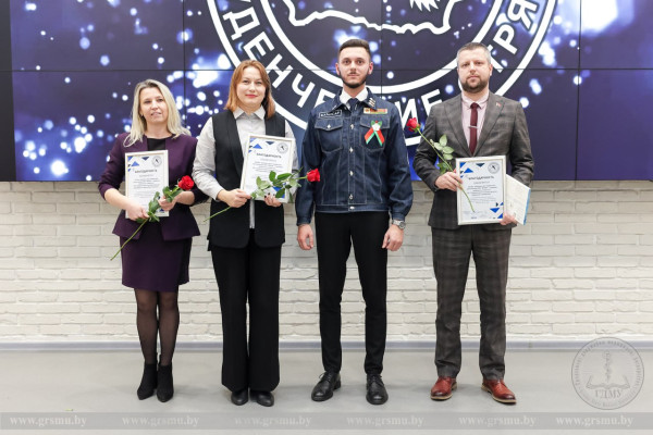 photo_5267354304656826773_y