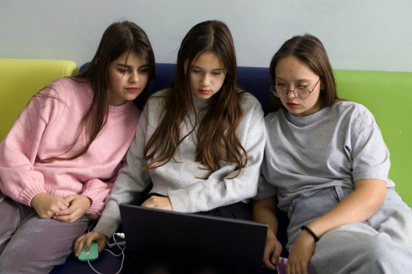 photo_5269406027713996189_y