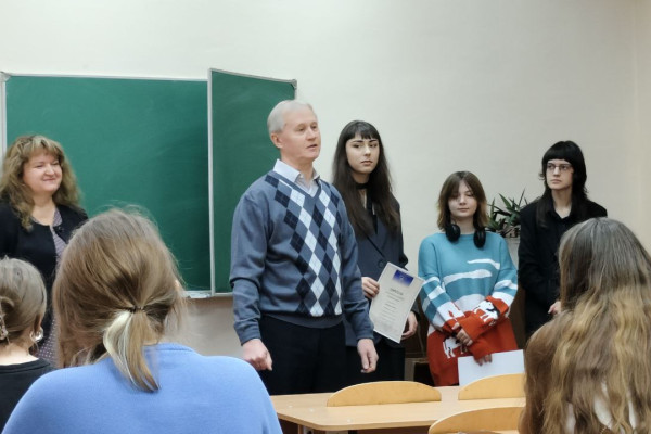 photo_5314413621368971323_y