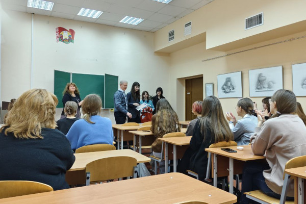 photo_5314413621368971329_y