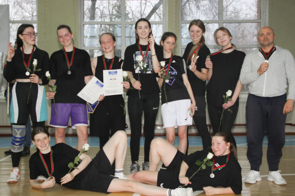 photo_5357302060980235256_y