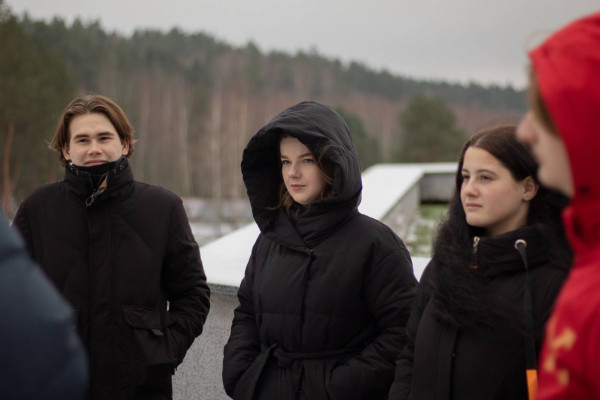 photo_5384337471359279318_y