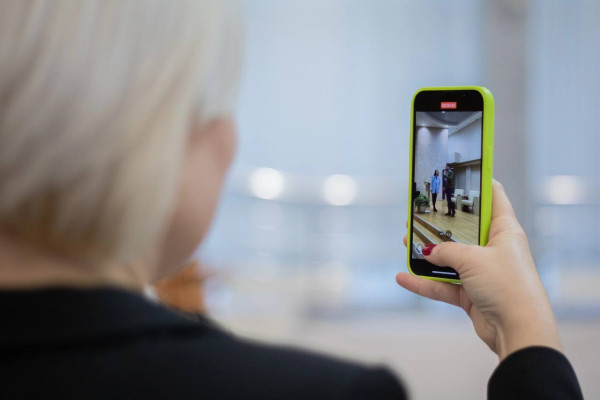 photo_5384337471359279322_y