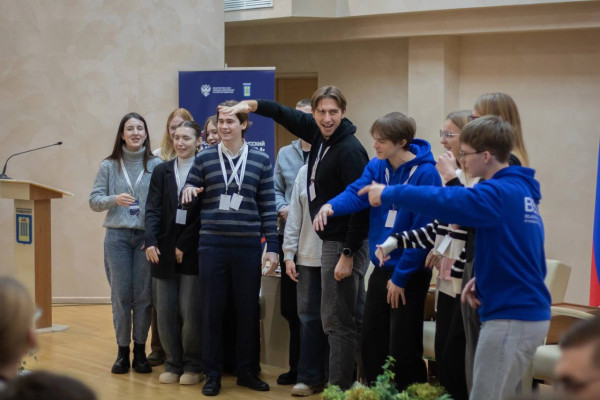 photo_5384337471359279324_y